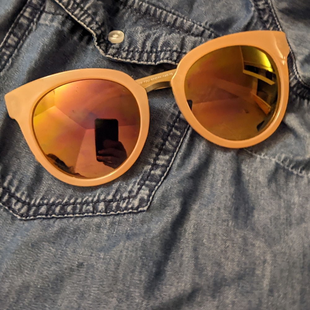 GuessCat Eye Sunglasses - Blush Pink